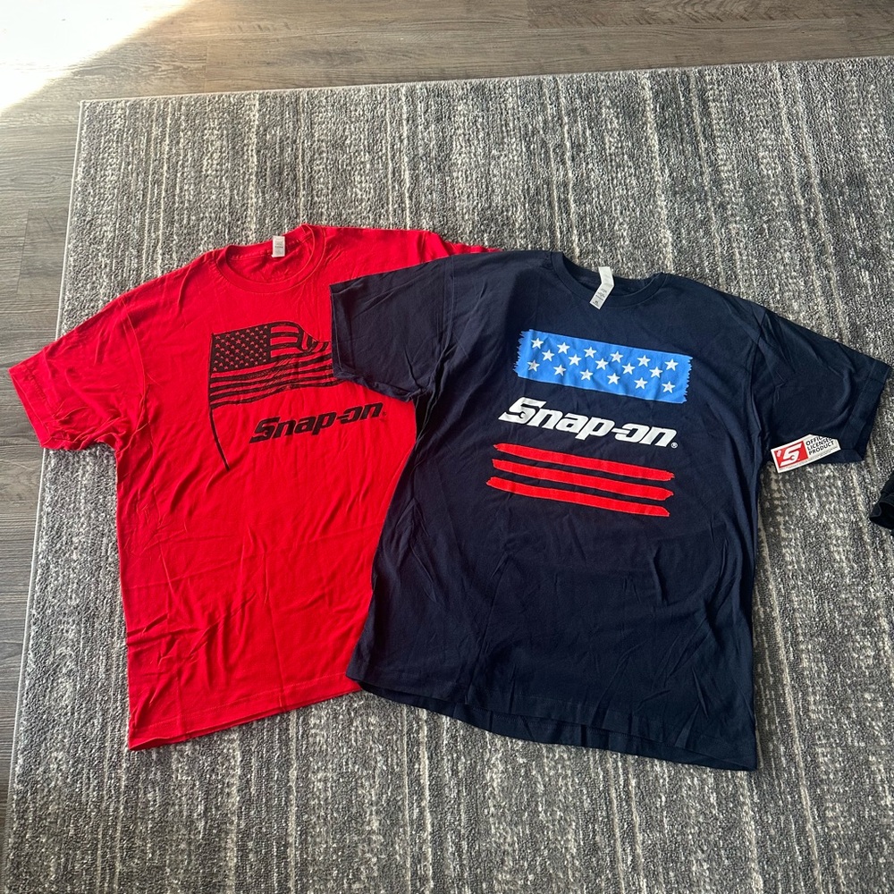 XL NWT Snap On T-Shirts